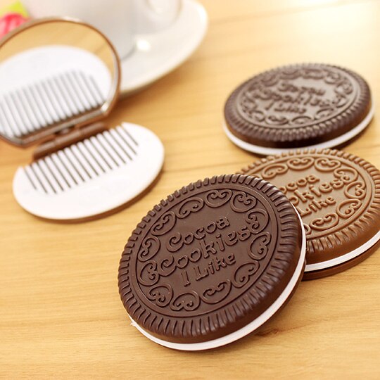 1 PCS Cute Chocolate Cookie Shaped Small Mirror with Comb Women Girls Makeup Tool Pocket Mirror Home Office Use