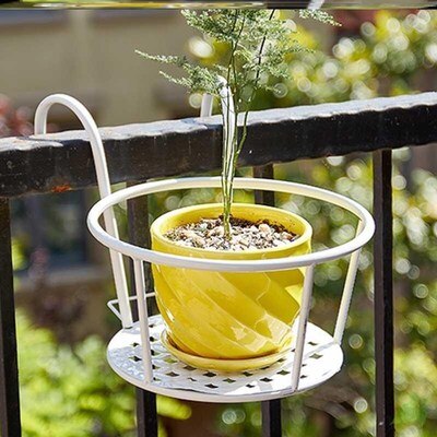 Estante de flores colgante para balcón, barandilla de estilo europeo, alféizar de ventana, soporte de maceta de hierro, accesorios de decoración del hogar: B