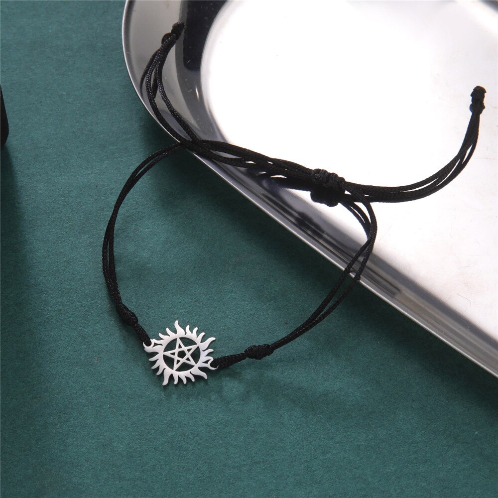 Skyrim Pentagram Charm Armbanden bij de hand Vrouwen Mannen Rvs Shining Sun Pentagram Armband Bovennatuurlijke Dean Sieraden
