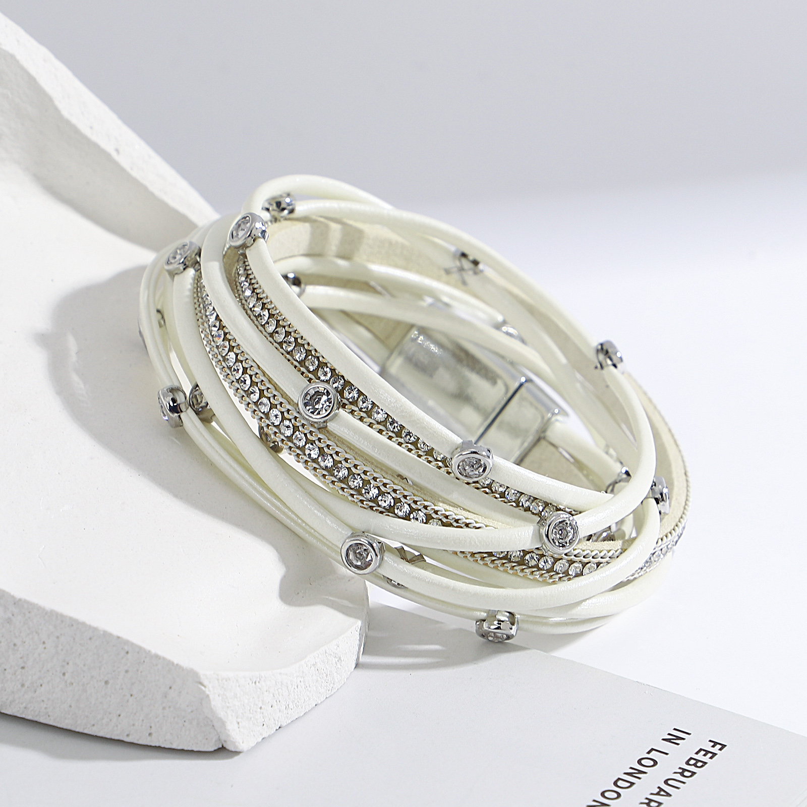 ALLYES, pulseras de cuero con cuentas de cristal Vintage para mujeres y hombres, cadena larga bohemia, pulsera envolvente multicapa, de joyería