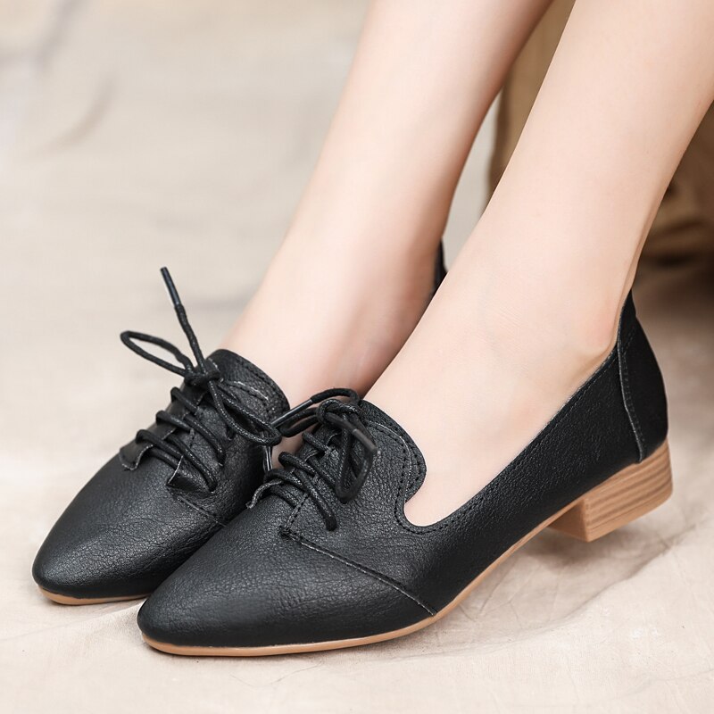 Vår höst kvinnor platt spetsad tå oxford skor snörning läderskor kvinna fritidsskor dam lågklackat loafers 8343n