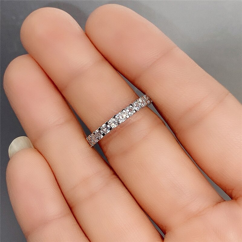 Huitan, nueva , anillos finos para dedo, banda de Color plateado con circonita cúbica brillante, accesorios simples y elegantes para uso diario para mujer