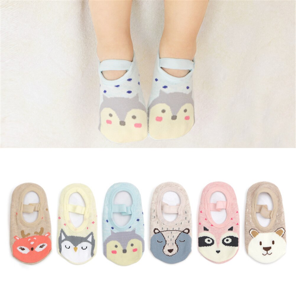 Chaussettes de sol tricotées pour enfants de 0 à 4 ans, nouvelles chaussettes chaudes en caoutchouc pour bébés, chaussures de dessin animé, antidérapantes