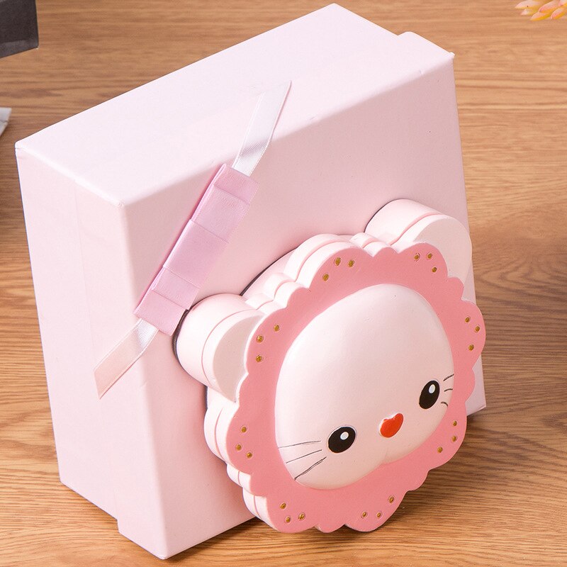 English/Spanish Wooden Baby Tooth Box Organizer Milk Teeth Storage Umbilical Lanugo Save Collect Baby Souvenirs for Boy GirlGift: Lion Tooth Box115