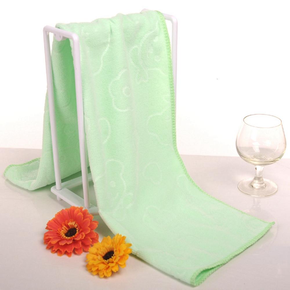 Grote Handdoek Les Fleurs Khaki 70x140 cm | Pip Studio