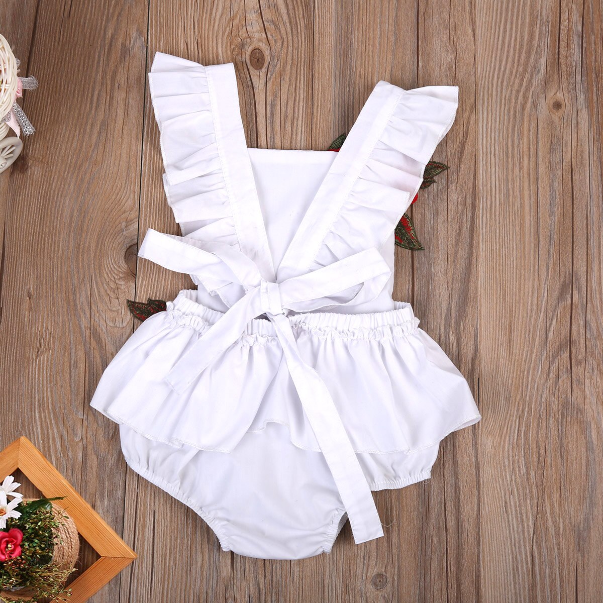 Peuter babymeisjes zomer schattige romper 2 stijl korte bloemblaadjes mouw bloemen effen bedekt knoop jumpsuit romper 0-24m