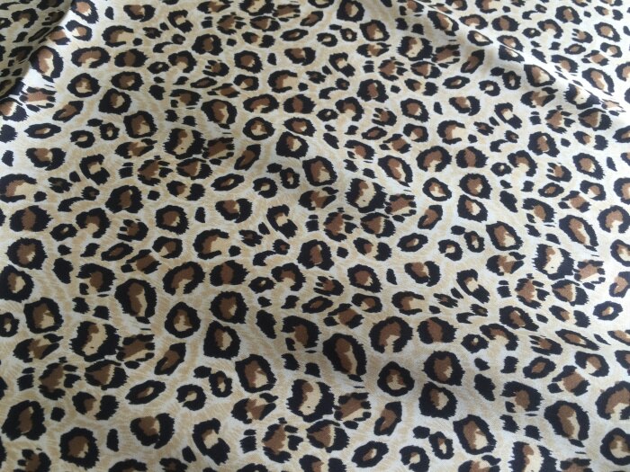 Leopardprint natur silkestof kinesisk silkestof til kjolegardiner tørklædetøj sengetøj  ls0520
