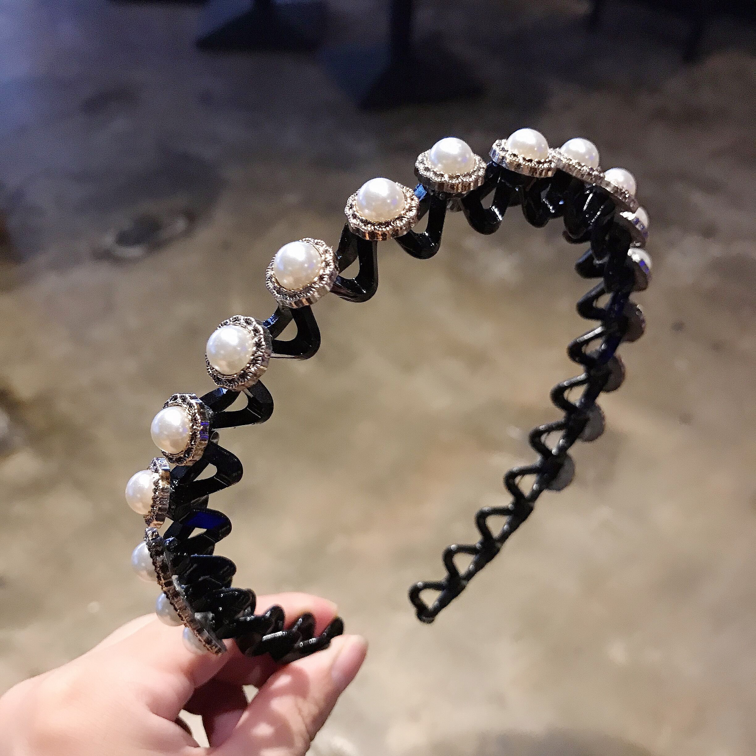 Non-Slip Rhinestone Hairbands Elastic Flower Pearl Women Hair Hoop Bands Headband Bezel Girls Hair Accessories Headdress: Black Green