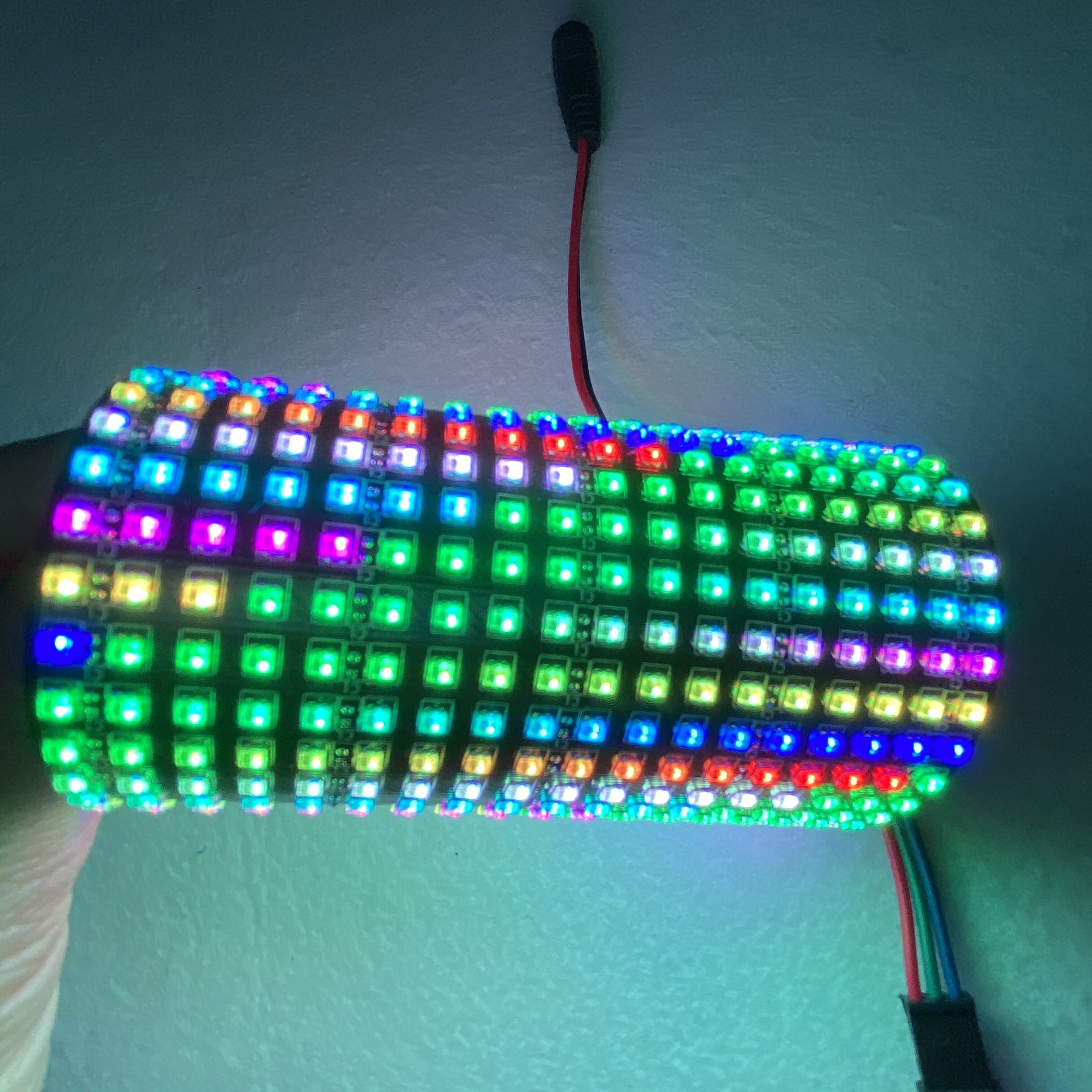 P5mm WS2812C SMD 18*32pixels led addressable flexiblepanel light,size: 90mm*160mm,DC5V input; BLACK PCB