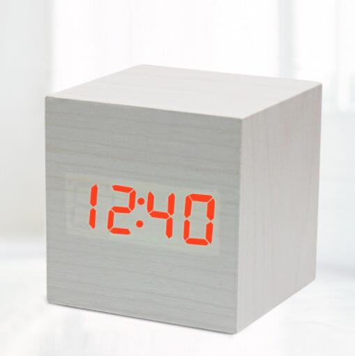 Digitale Thermometer Houten Wekker Alarm Datum Bureauklok Tafel USB Opladen Korte Voice-activated Elektronische Home Decor: white red