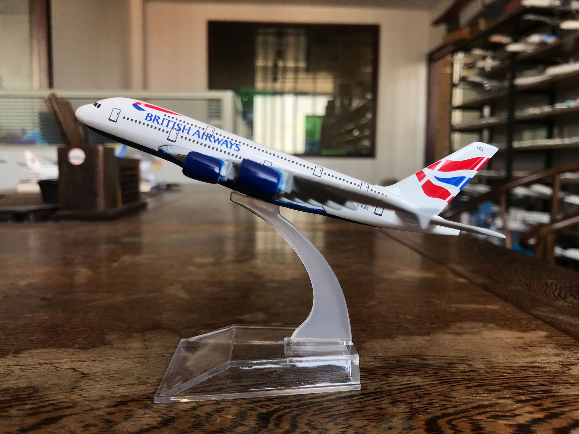 1:400 A380 modello di aereo 16cm modello originale emirati arabi uniti malesia compagnie aeree collezione regalo giocattoli di simulazione in lega per ragazzi: British air