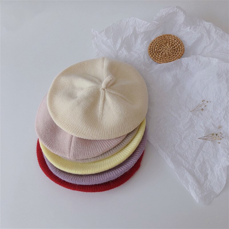 Stickad basker flerfärgade barn babyhattar höst vinter styling tillbehör hipster målare hatt för flickor barn motorhuv mössa