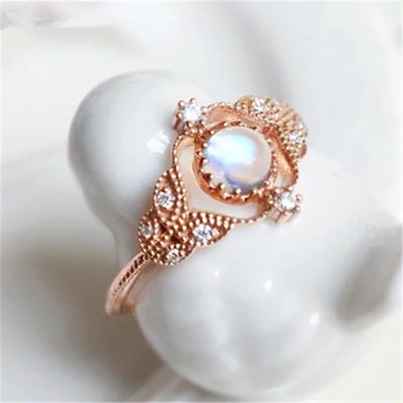 Huitan Wedding Bands For Women Rose Gold Color Leaf Shape Rings Set with Moonstone Engagement Ring Party Jewelry