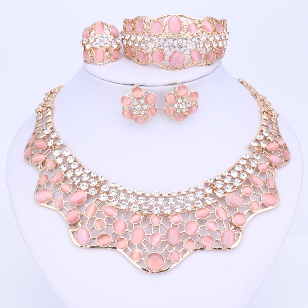 Mooie ketting armband oorbellen ring fijne afrikaanse sieraden sets kralen goudkleurig dubai bruiloft