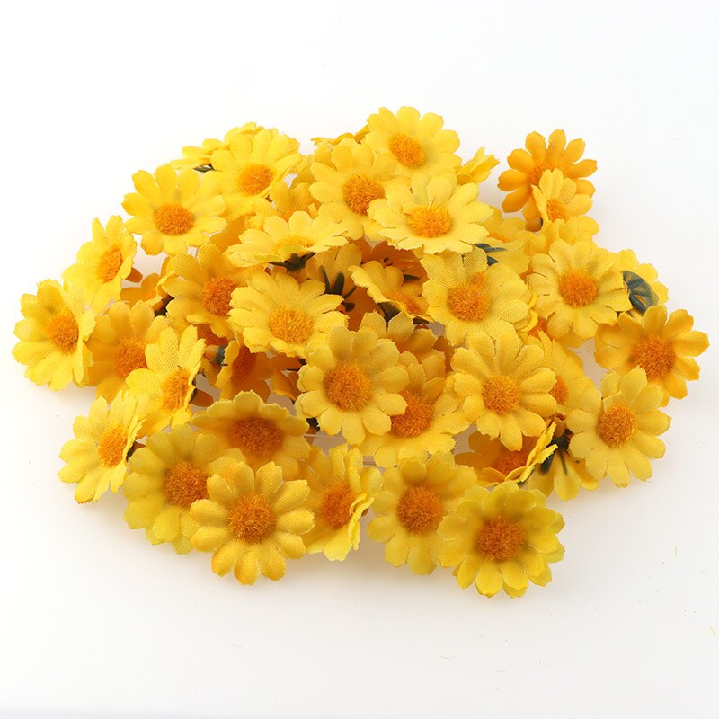 100pc/ erä 2.5cm mini päivänkakkara koriste kukka keinotekoiset silkkikukat juhla häät sisustus (ilman varsia) halvempaa: Keltainen