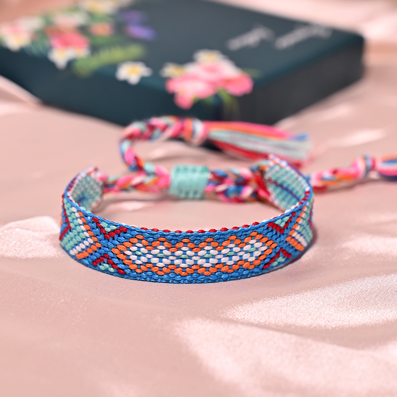 Pulsera con borlas de la Amistad Bohemia para mujer, 12 colores, tejido de cuerda de algodón a la , pulseras bohemias para playa y verano para chica: Marrón rojizo