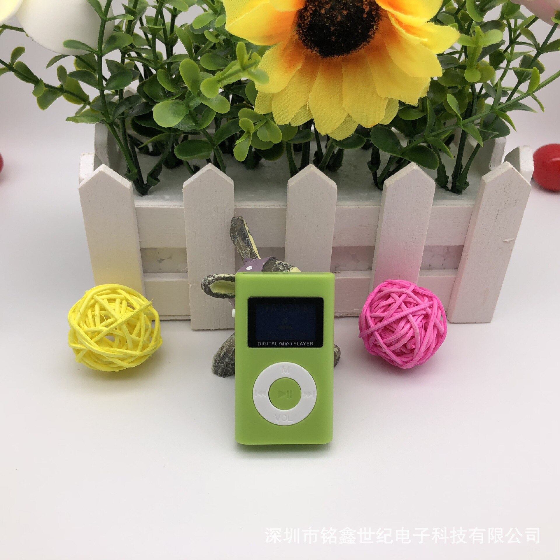 Mini with screen color shell card mp3 headset data cable memory card Student sports player music walkman: Green / 8GB