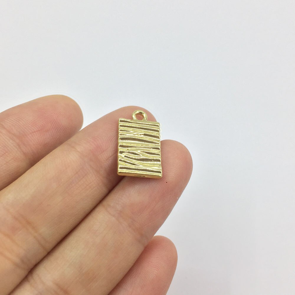 Eruifa 20pcs10*15mm Nuovo arrivo Linea di Galleggiamento In Lega di Zinco di Rettangolo Della collana Della Moneta, orecchino dei monili del braccialetto FAI DA TE fatti a mano 2 colori: gold