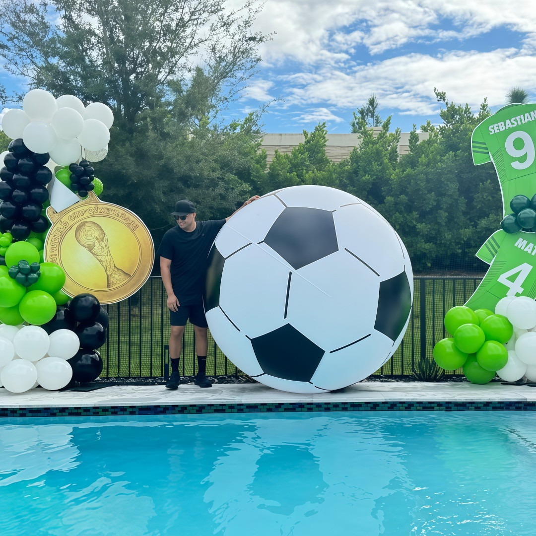 Giant PVC Lawn Ball Outdoor Games Inflatable Toys Grass Soccer Football School Fun Toys Ginat Ball Thickened PVC Beach Ball