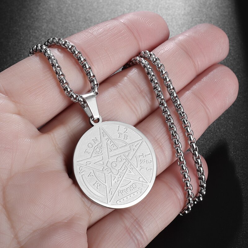 Collar con colgante de pentagrama de brujería misteriosa de acero inoxidable, amuleto de pentagrama con sello de salmón, joyería