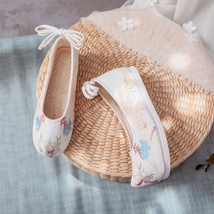 Embroidered Shoes With Cheongsam Costume Shoes Single Shoes Chinese Style Flat Hanfu Old Beijing Embroidered Cloth Shoes Show