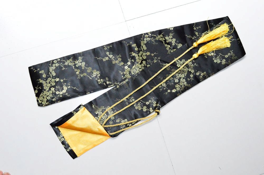 Mooie Zachte En Delicate Zijde Zwaard Tas Fitting Voor Japanse Samurai Zwaard Katana Black Plum-Blossom Zwaard Tas