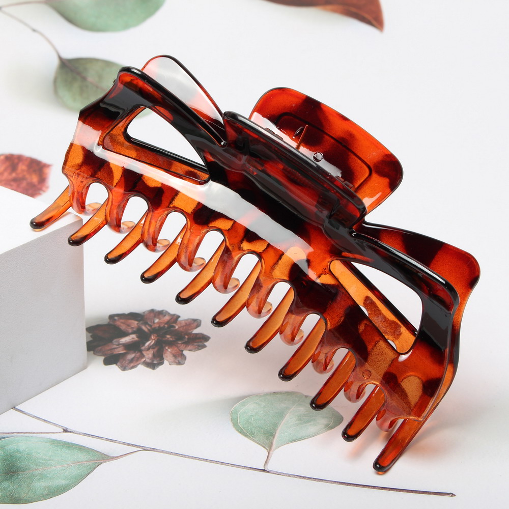 5.5inch Big Hair Claw Clip Large Plastic Hairpin Tortoiseshell Hair Clamps Crab Clips for Women Girls Hair Accessories