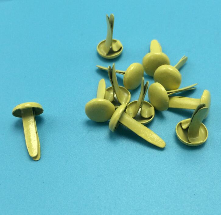 100Pcs Mixed Color 5mm Metal Round Brads Scrapbook Brads Paper Craft Decoration Embellishment Fastener DIY Metal Brads Crafts: 1 as photo