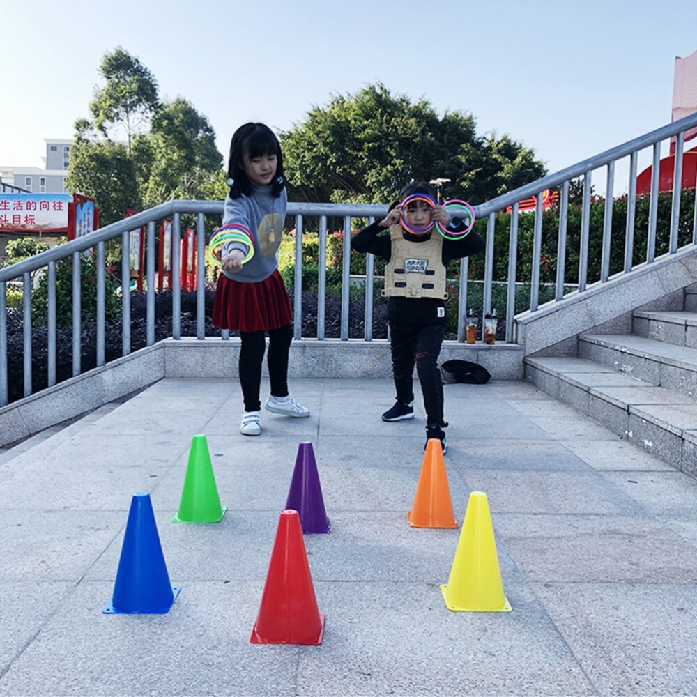 1 Set Kinderen Ring Toss Game Grappig Educatief Familie Ouder-kind Ring Gooien (6Pcs Gooien Emmers + 10 Stuks Ringen)