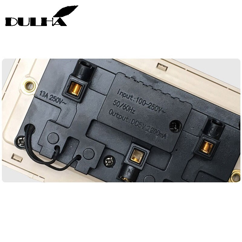 UK 13A Twin Double USB Charger Wall Switched Socket 2 Gang Electrical Power With 2 USB Ports Outlet Luxury Stainless Steel Panel