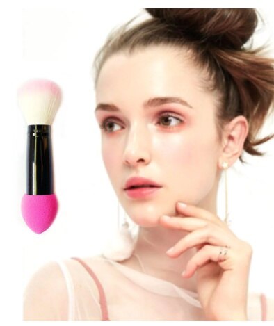 Double-ended blush brush