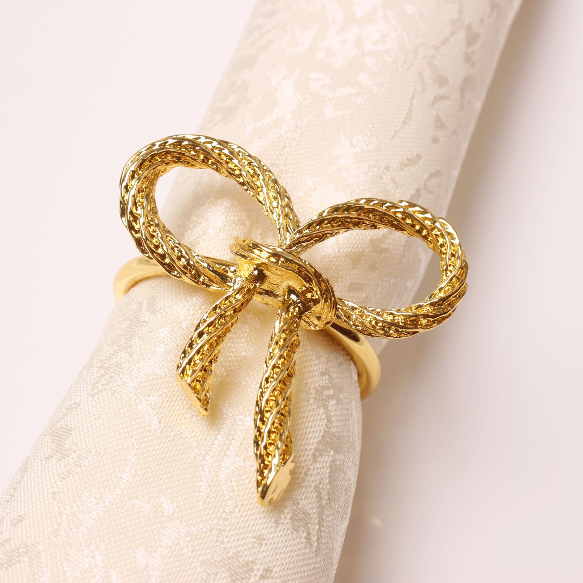 12Pcs Exquisite Strik Servet Gesp Accessoires High-End Bruiloft Mond Doek Ring Hotel Servet Ring