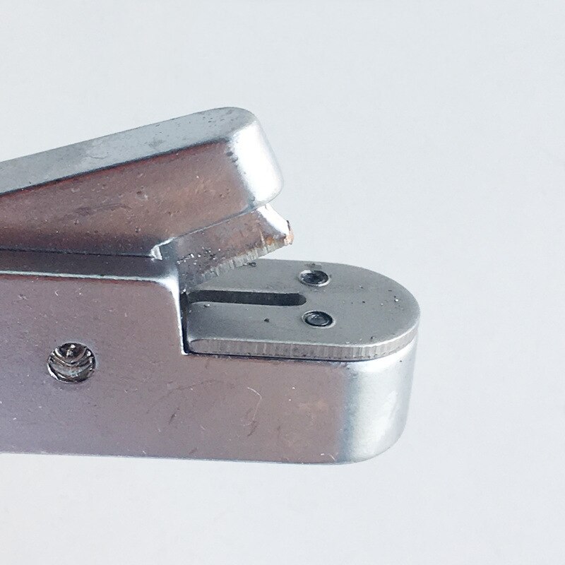 1PC Garment Pattern Notcher Tailors Steel Sewing Pliers Punch Marker