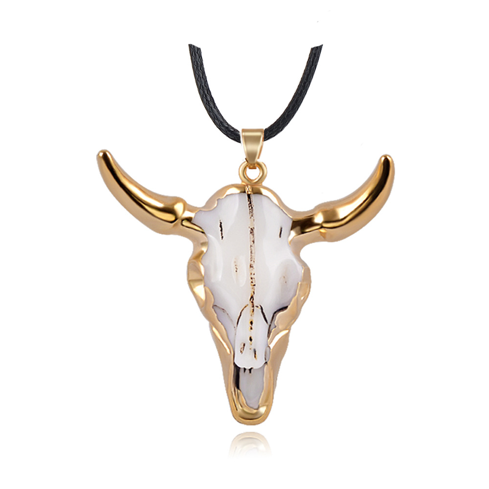 Collar con colgante de cabeza de ganado para hombre, cadena de cuello de suéter, amuleto de cuerno de toro, figura de calavera bovino envuelta de Metal bohemio, joyería: Oro oscuro