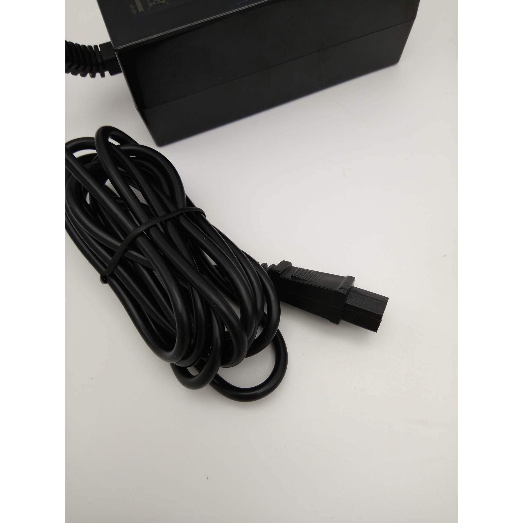 POWER ADAPTER NEO GEO CD COMPATIBEL 100-240V