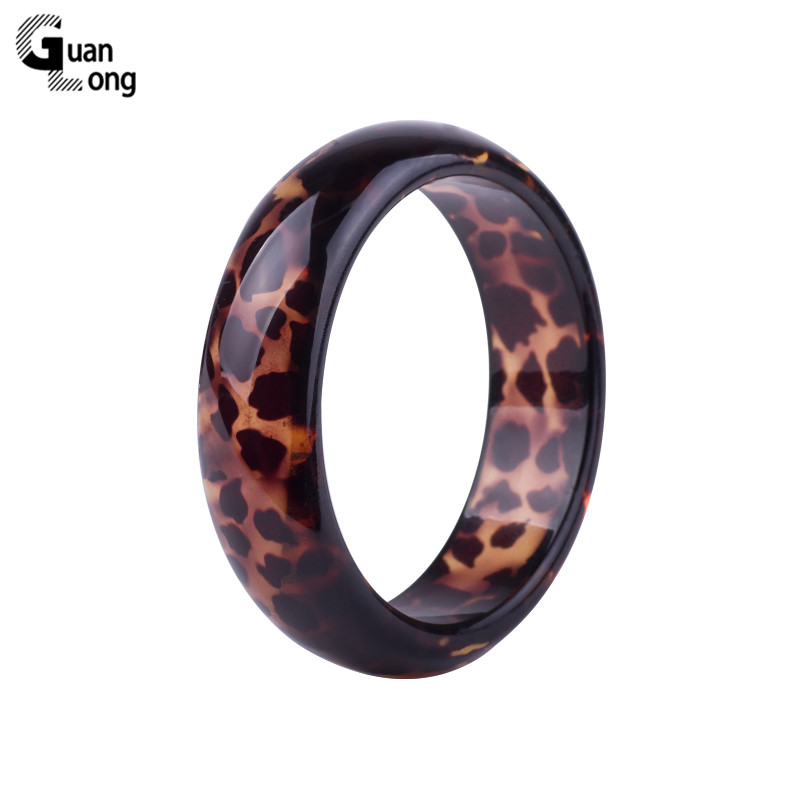 Guanlong klasyczny moda żywica mankietów bransoletki bransoletki dla kobiet wzór w cętki akrylowe szerokie geometryczne bransoletki urok biżuterii