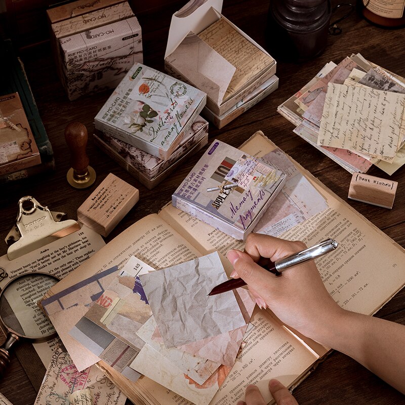 100 pcs /pack Old Time Retro Base Paper Notes Antique Handbook Diary Notebook Decoration