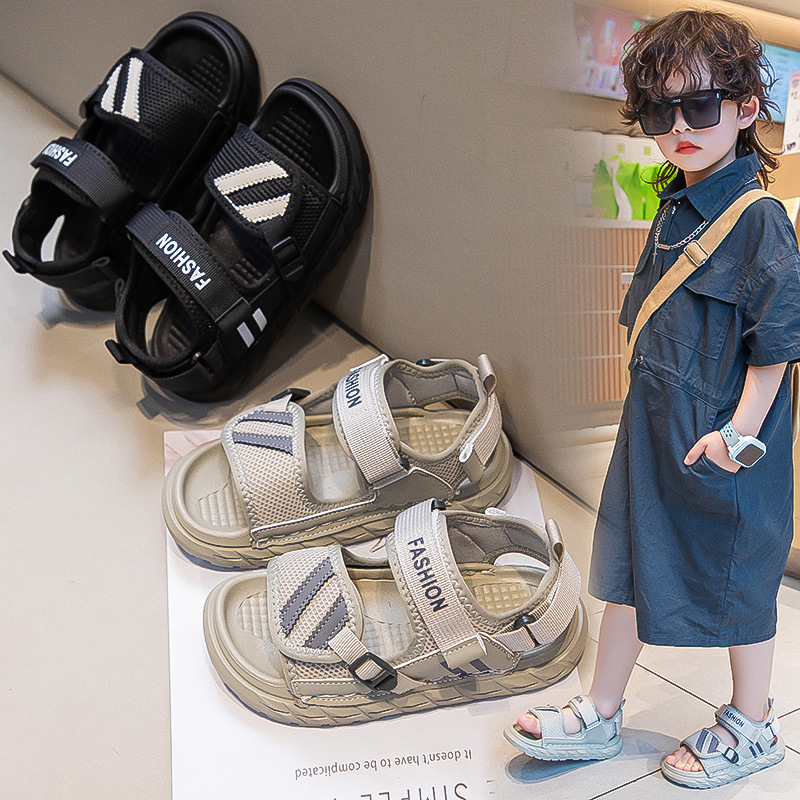 Soft Sole Anti Slip Sports Beach Shoes for Big Boys Lightweight Cozy Handsome Slippers Children Sandals for Boys Summer