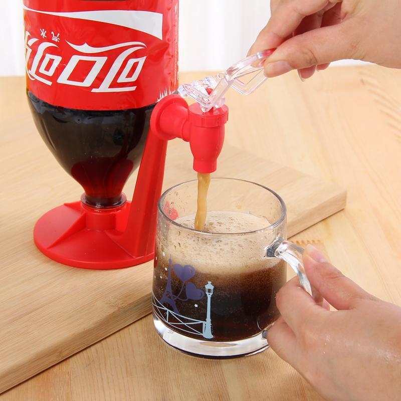 Nyhet sparer brus dispenser flaske cola opp ned drikkevann dispenser maskin bryter til duppeditt fest hjemme bar