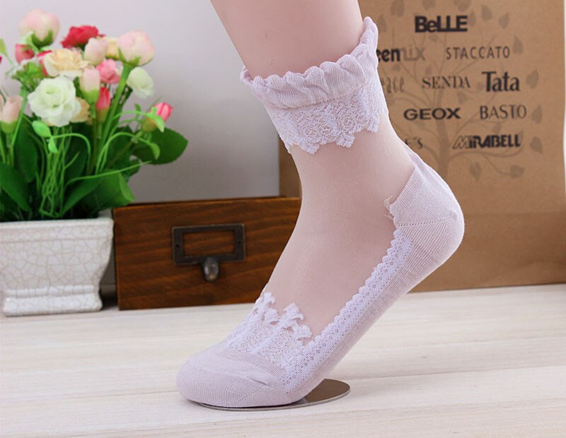 HENGSONG 1Pair Women sport socks Lace Ruffle Ankle Sock Soft Sheer Cotton Mesh Knit Ankle Socks Female Fitness gym yoga socks: light purple