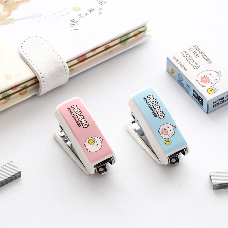 6 juegos/lote Mini grapadora manual con grapas plateadas dibujos animados grampeador papelería oficina escuela suministros papelería escolar F031