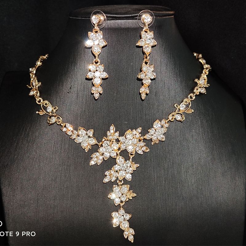 Noble Bridal Sieraden Set Vrouwen Bruidsmeisje Leaf Crystal Ketting Set Oorbel Set Goud Kleur Zilver Kleur