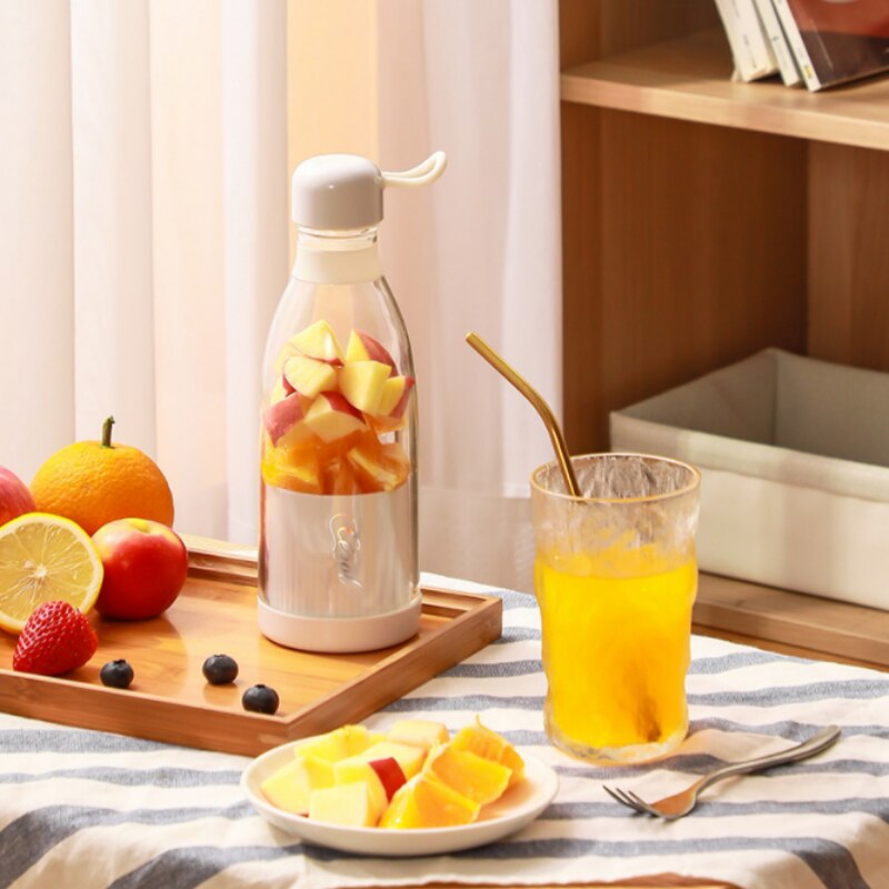 Electric Juice Cup Portable Wireless Accompanying Juicer Household Juice Machine Outdoor Fresh Fruit Juicings Machine Handheld