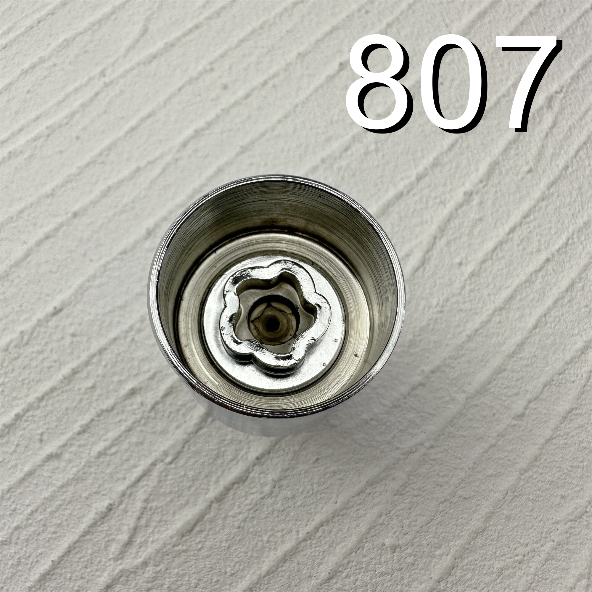 Protect Your Jeep with BOLT BOSS Anti-Theft Screws - , Easy Disassembly: green