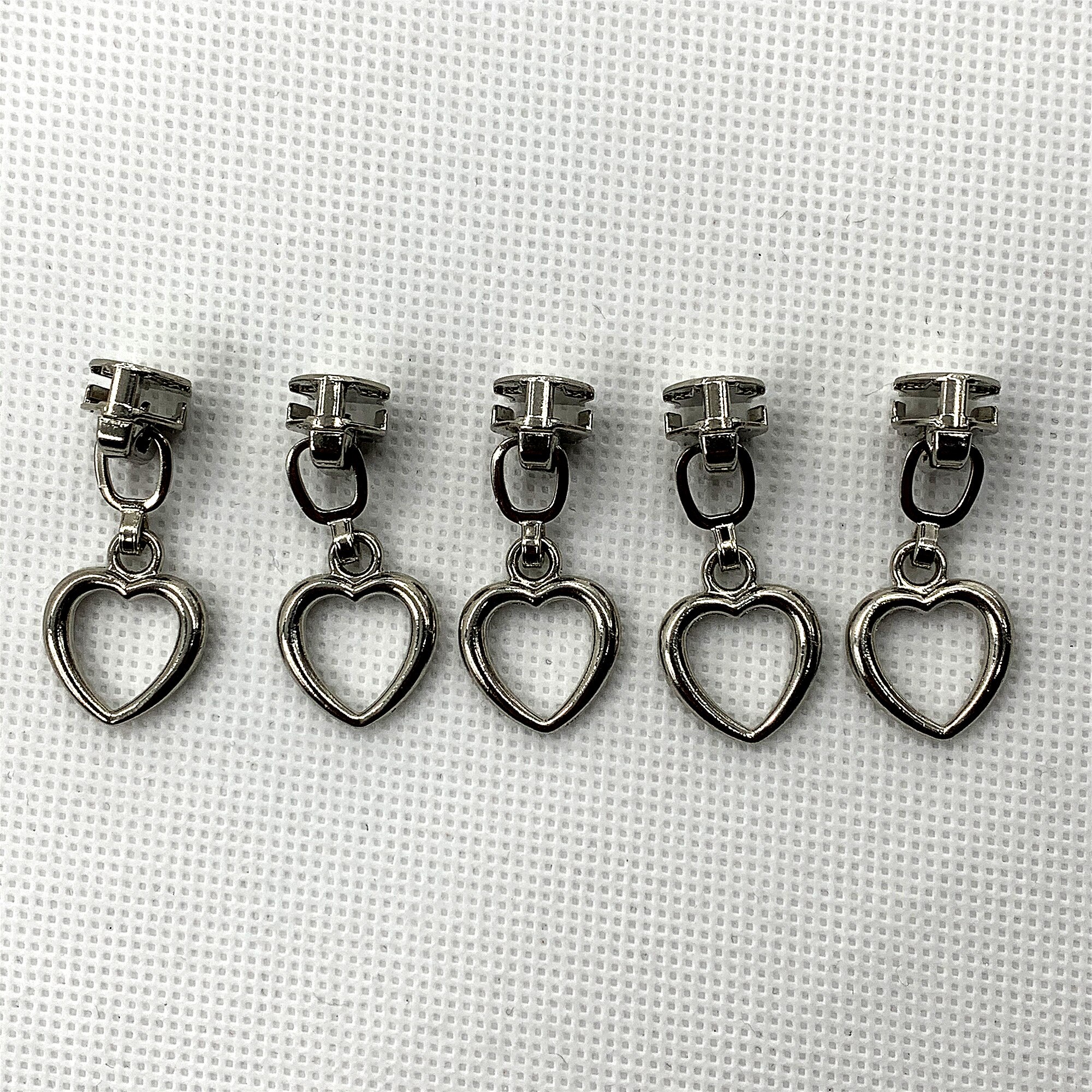 6 pieces of 5# sliders, with zipper to replace the sliding teeth of the zipper, rescue the newly zipper sewing clothes