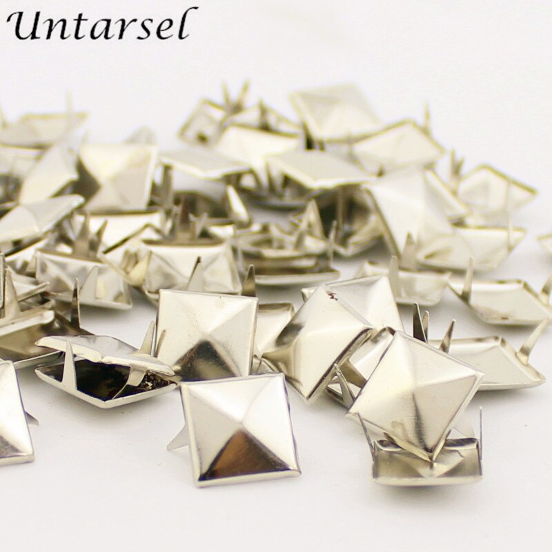 Alle Maten Verzameld Silver Metal Piramide Studs Punk Klauwen Vierkante Kledingstuk Klinknagels Schoenen Kleding Leathercrafts DIY Decoratie