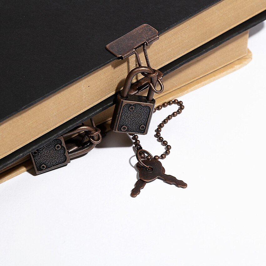 Journal cahier vide A5, Kraft, reliure plate, taille 384x145mm, avec le numéro de Page et la Date, avec serrure, reliure plate
