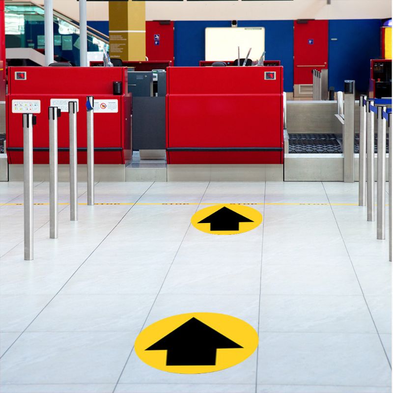 5 stk social distancerende gulvskiltesikkerhed opretholder 6 fod afstand klistermærke til supermarked skole hospital metro