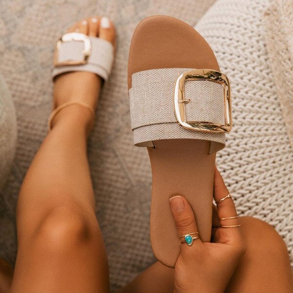 NAN JIU MOUNTAIN Simple Slippers Women Summer Flat Sandals Metal Buckle Slippers Women Shoes 3 Color: begin / 8
