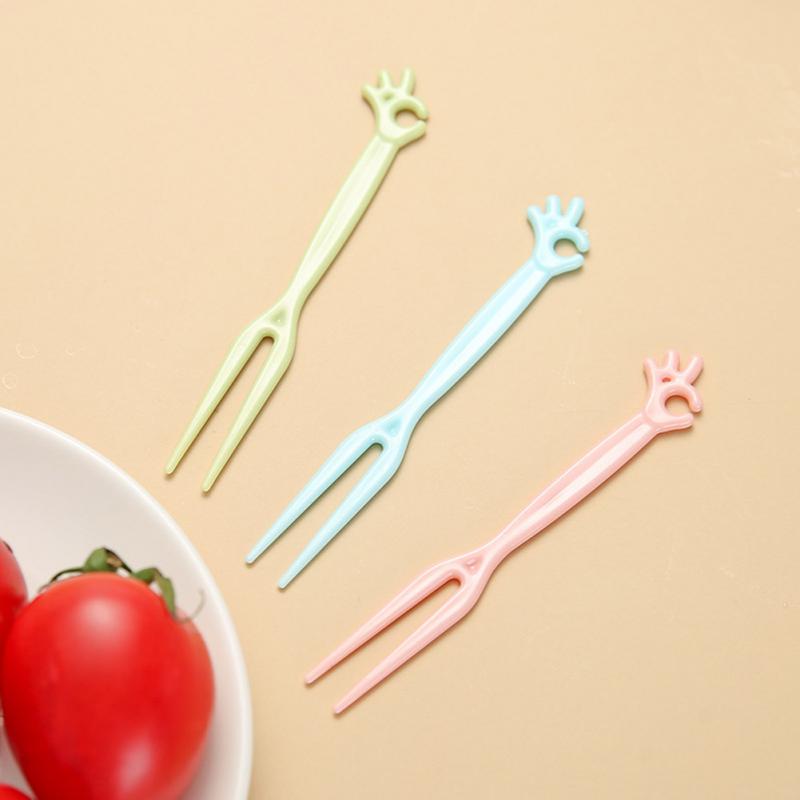 50 Pcs Fruit Fork Set Fruit Sign Disposable Plastic Two Teeth Household Fruit Cake Dessert Fork Small Fork Disposable Fruit Fork